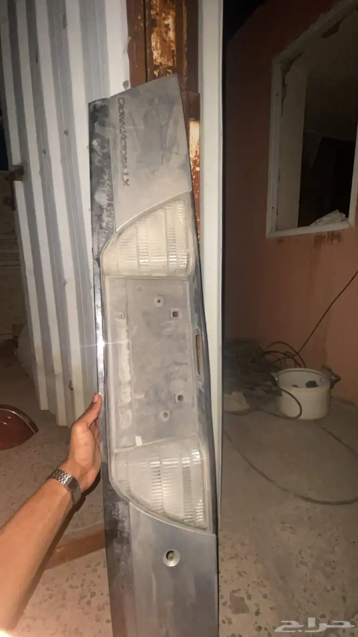 مسطرة فورد فكتوريا وقطع غيار 4