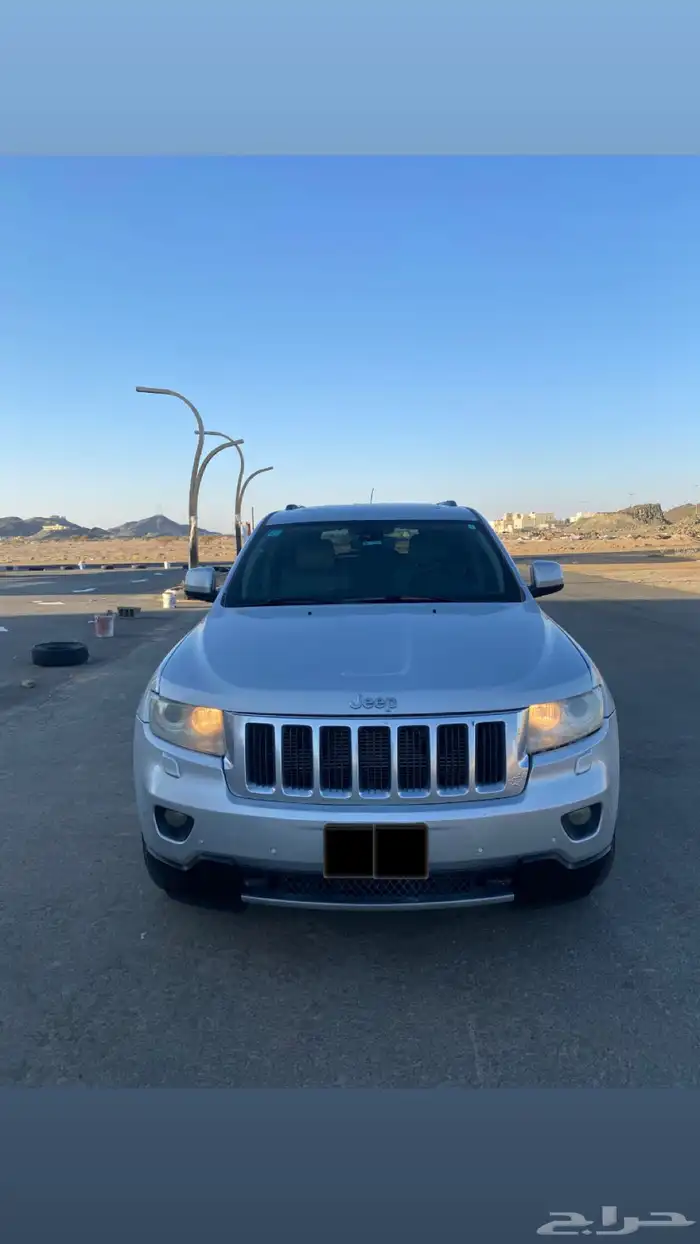 جيب جراند شيروكي 2013 2