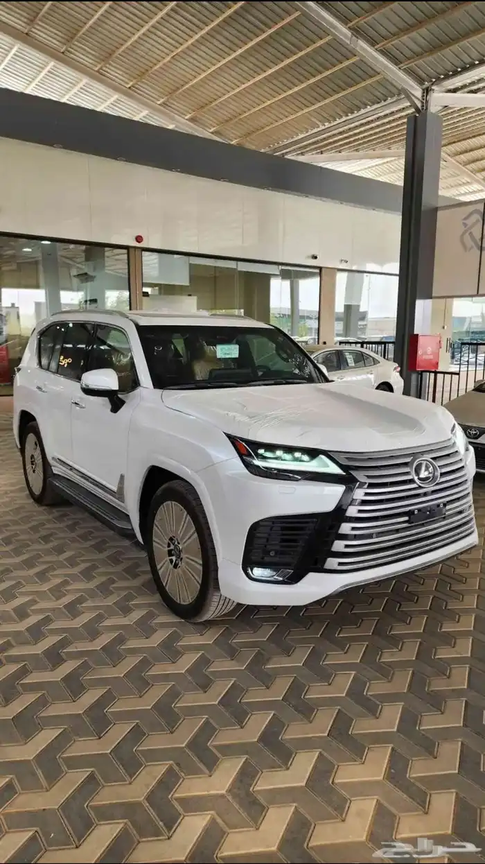 لكزس LX600BB سعودي أبيض دخليه جملي (2025) 4
