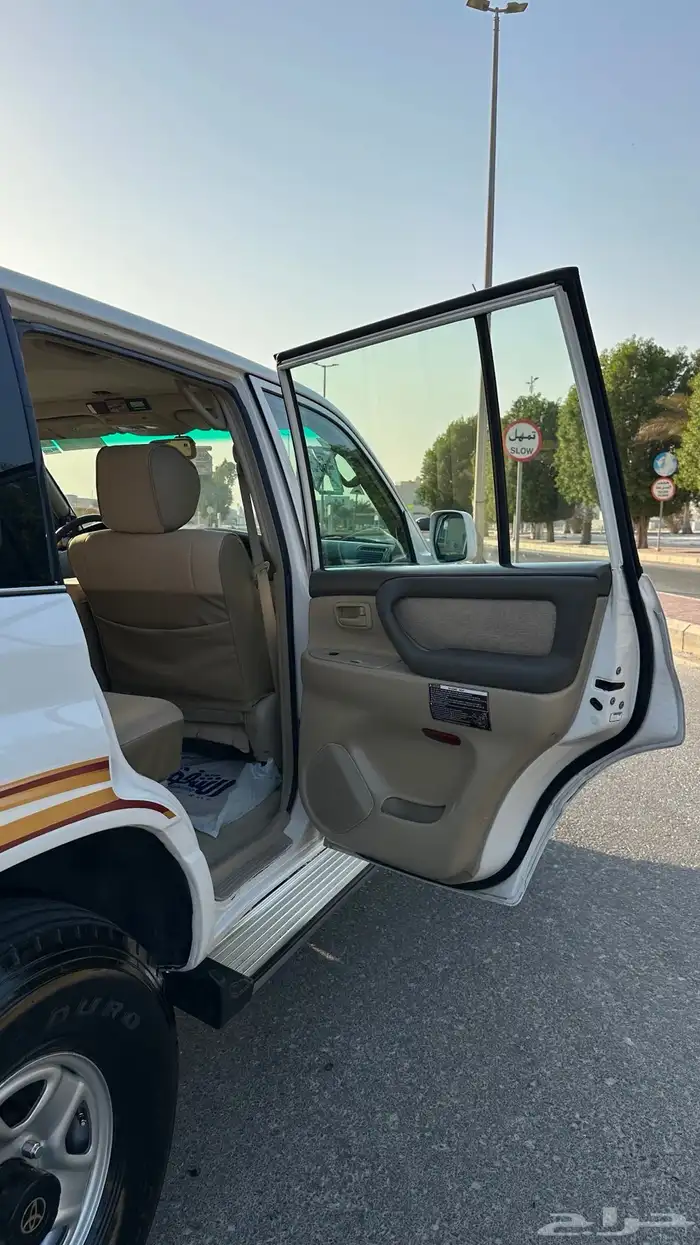 لاندكروزر GX 2004 وارد عبدالغني ( قطر ) 9