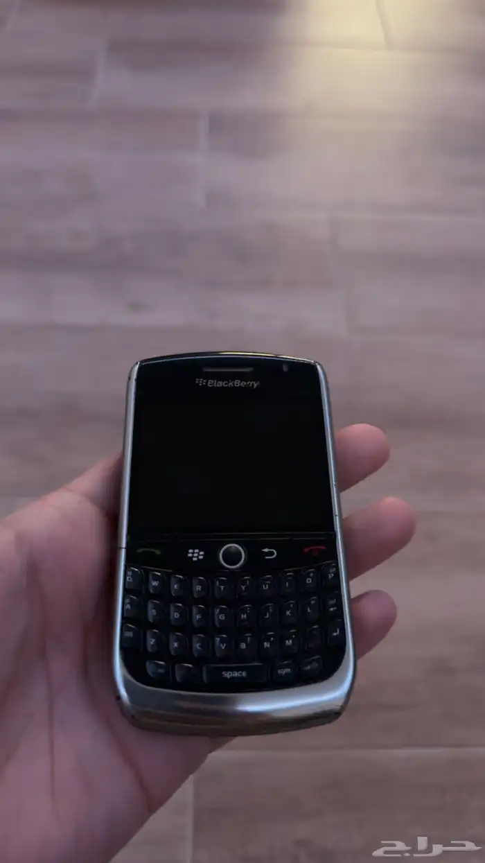 جوال بلاك بيري و ايفون 5 1