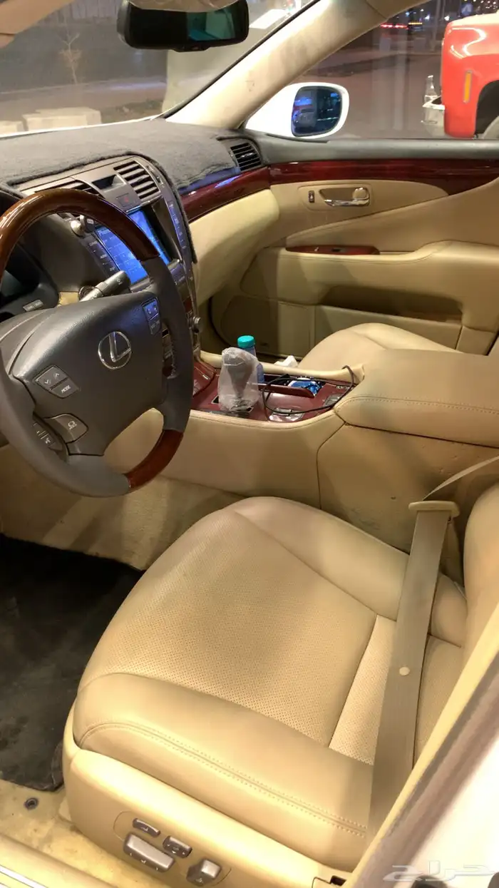 لكزس LS460 2008 5