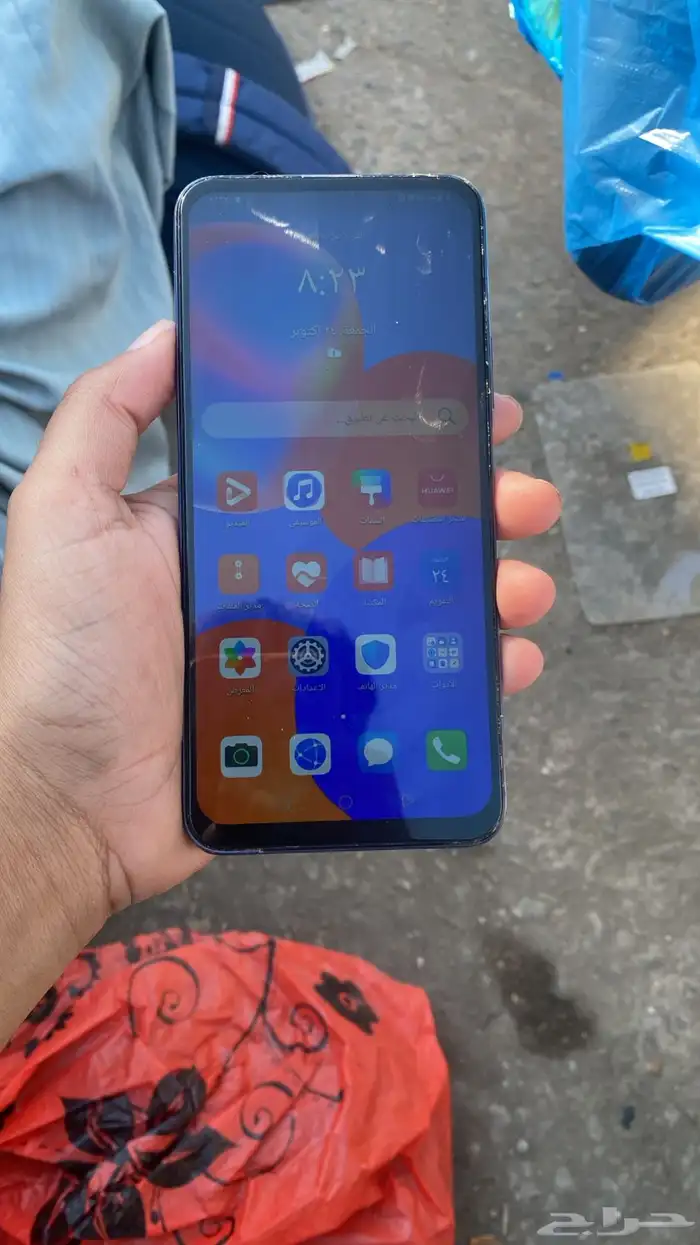 جالكسي A02s. وHUAWEIY9a 1