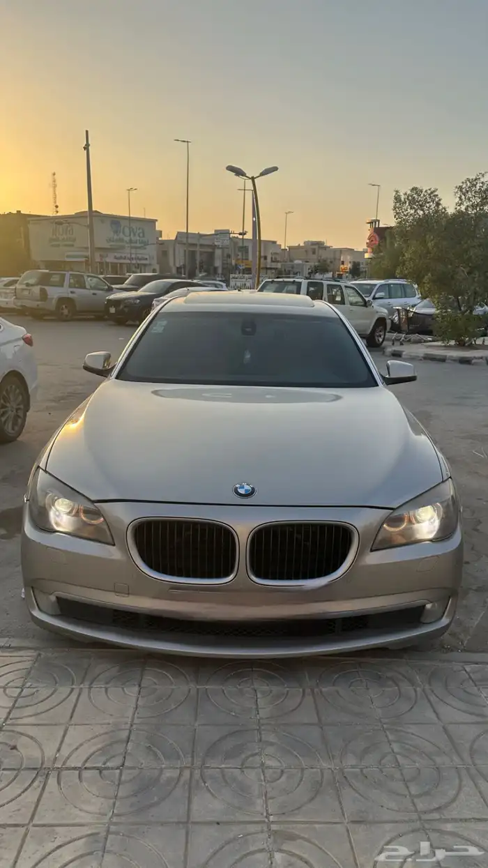 بي ام دبليو الفئة السابعة 730 6