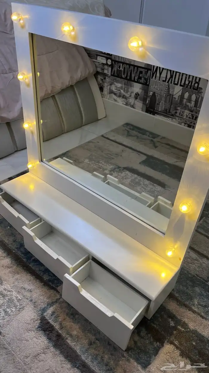 مرآة ميك أب 0