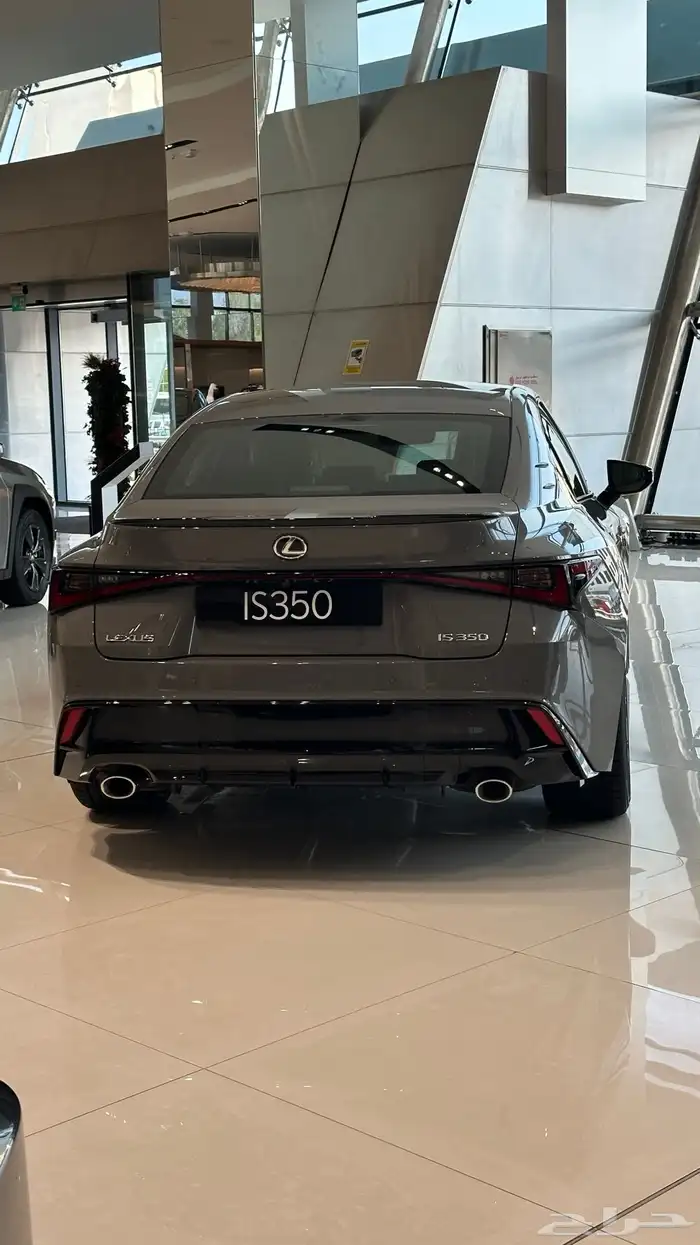 لكزس is350 2025 بلاك ادشن 9
