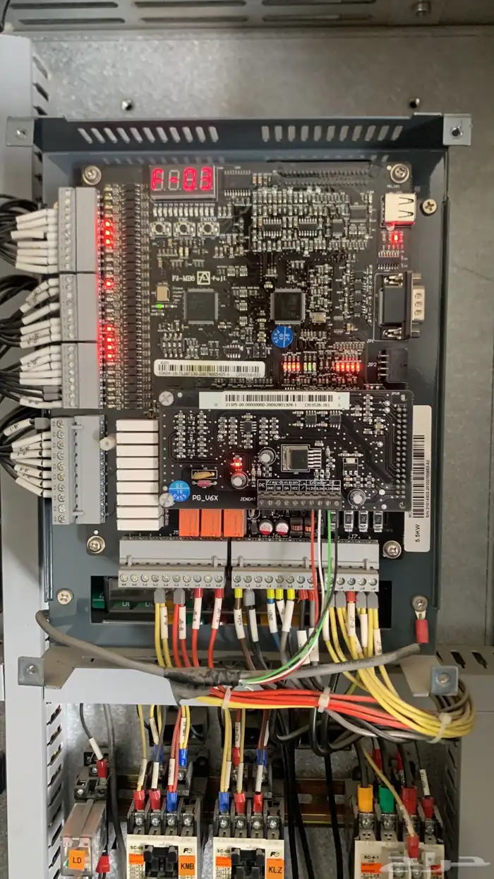 اعطال برمجه المصاعد والسلالم الكهربائية برج معدني خارجى 3