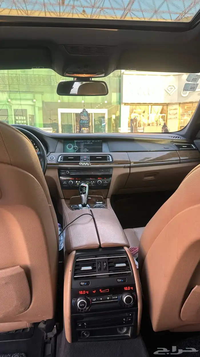 بي ام دبليو الفئة السابعة 730 17