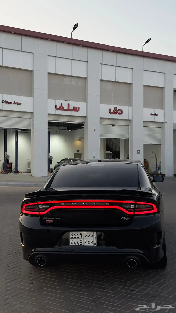 دوج تشارجر 2023 RT مخزن 1