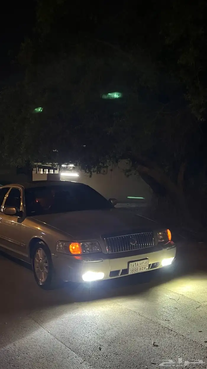 للبيع قراند ماركيز 2007 2