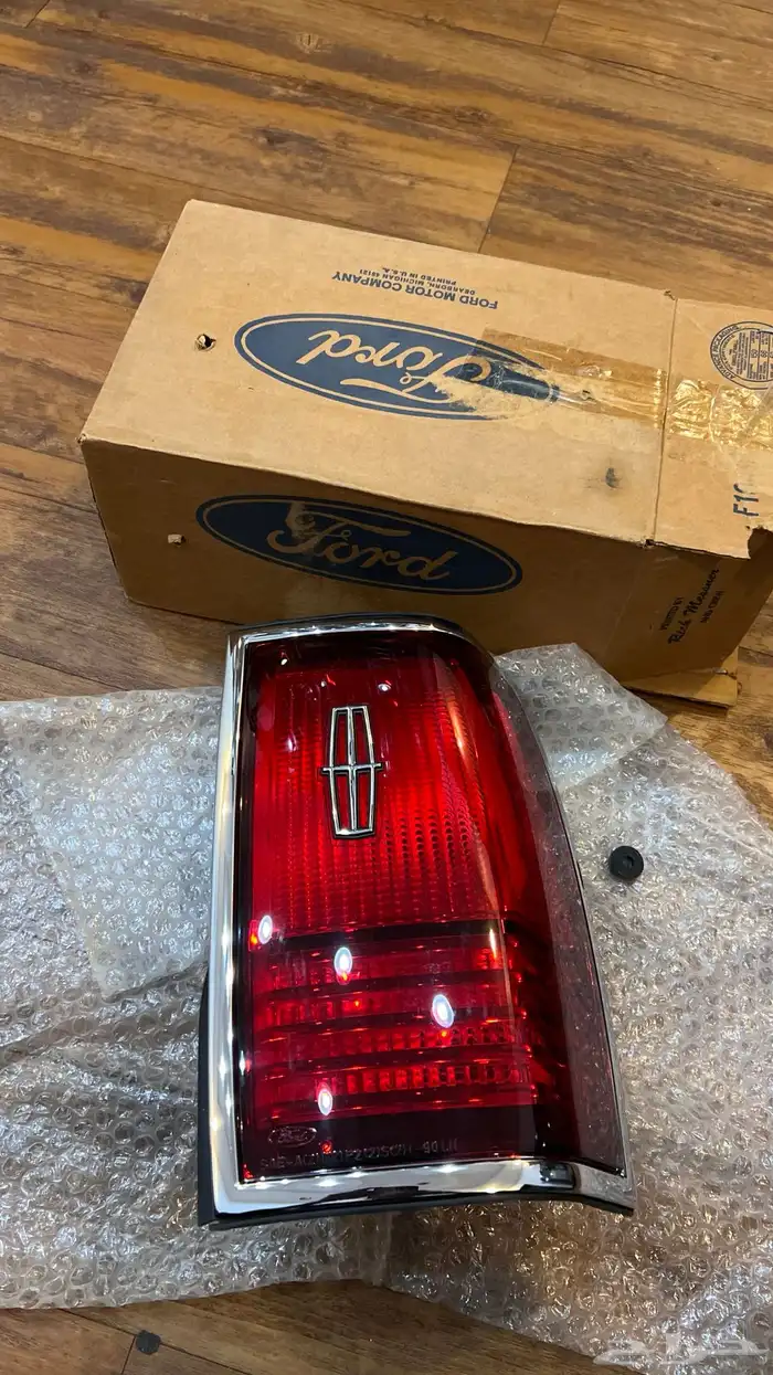 اسطب لينكون خلفي يمين 1