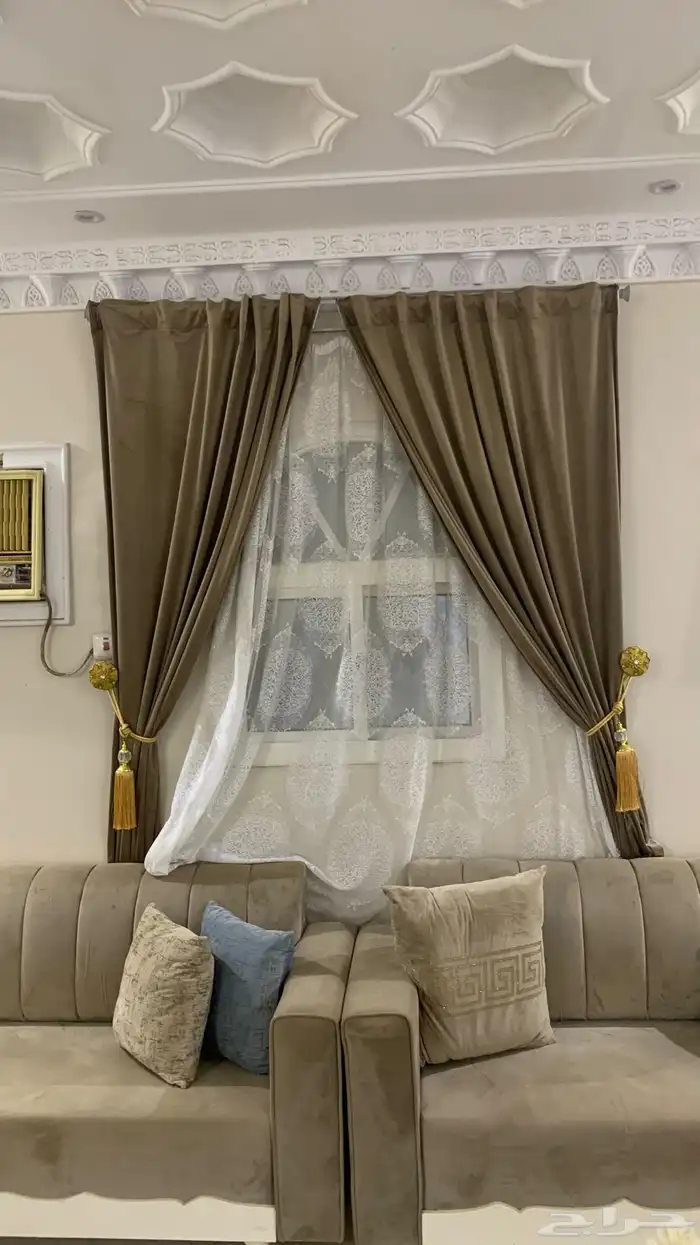 كتب حرف Lنوعين مع طاولات 2