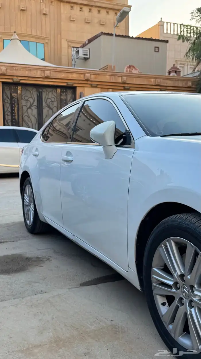 لكزس ES350 2103 وارد فطيم الامارات 12
