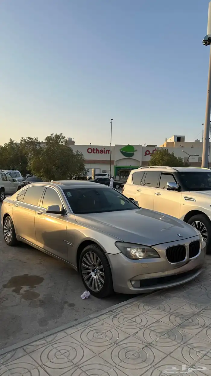 بي ام دبليو الفئة السابعة 730 1