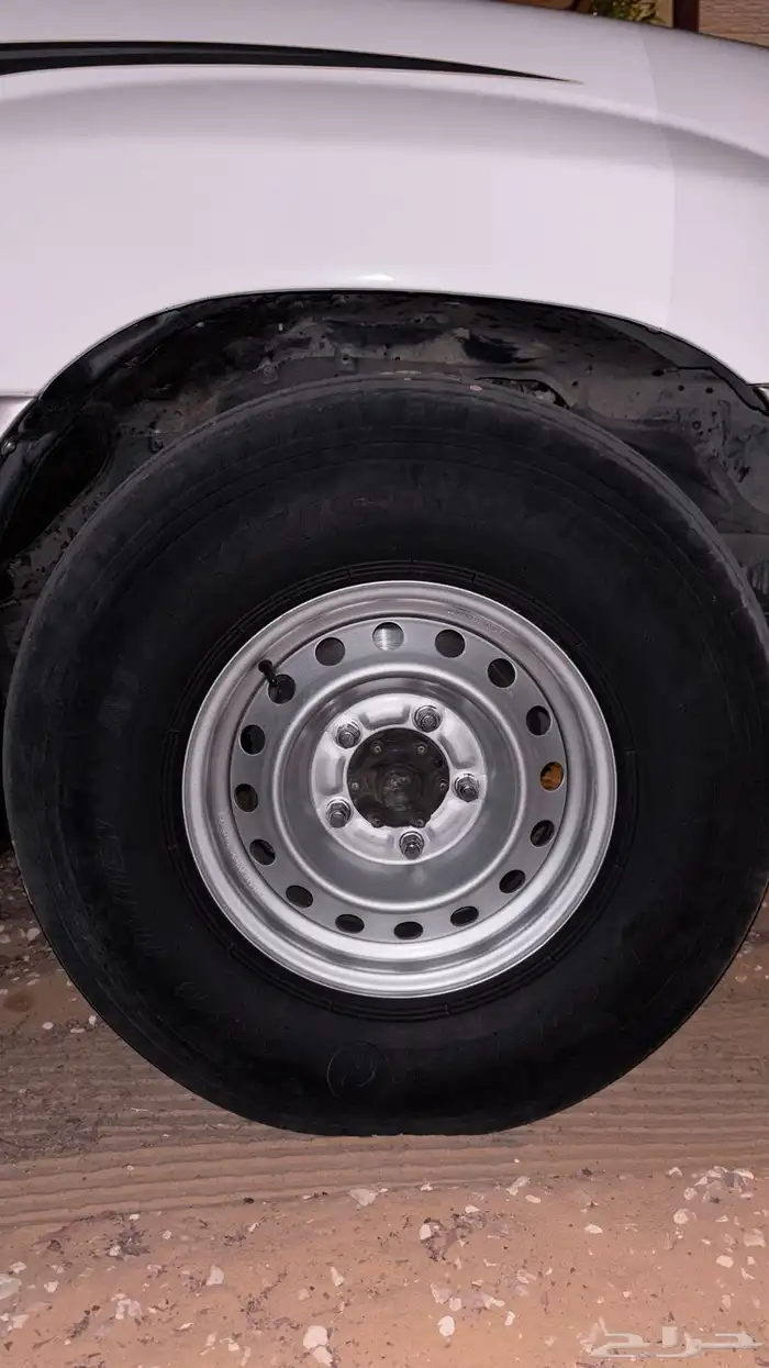 بالون 8.25ماكسس صناعة 2024 مع جنوط هلل 0