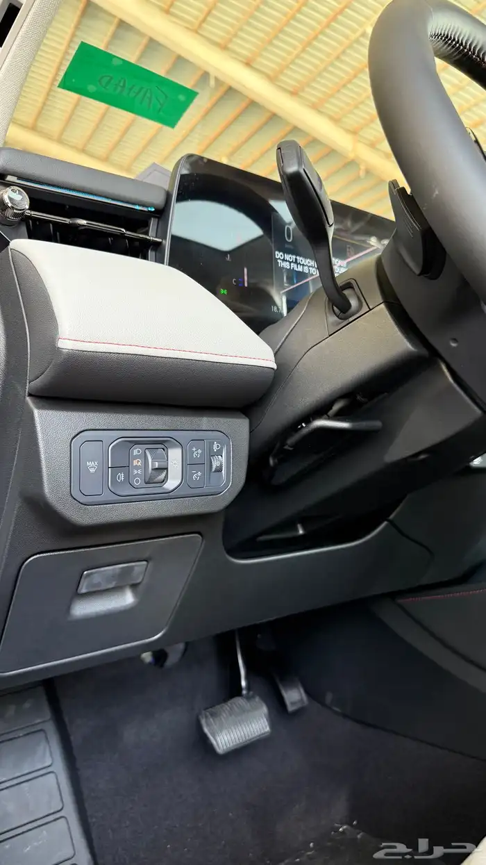 فورد تورس تيتانيوم 2026 فل كامل سعودي بسعر 143200 تم البيع 15