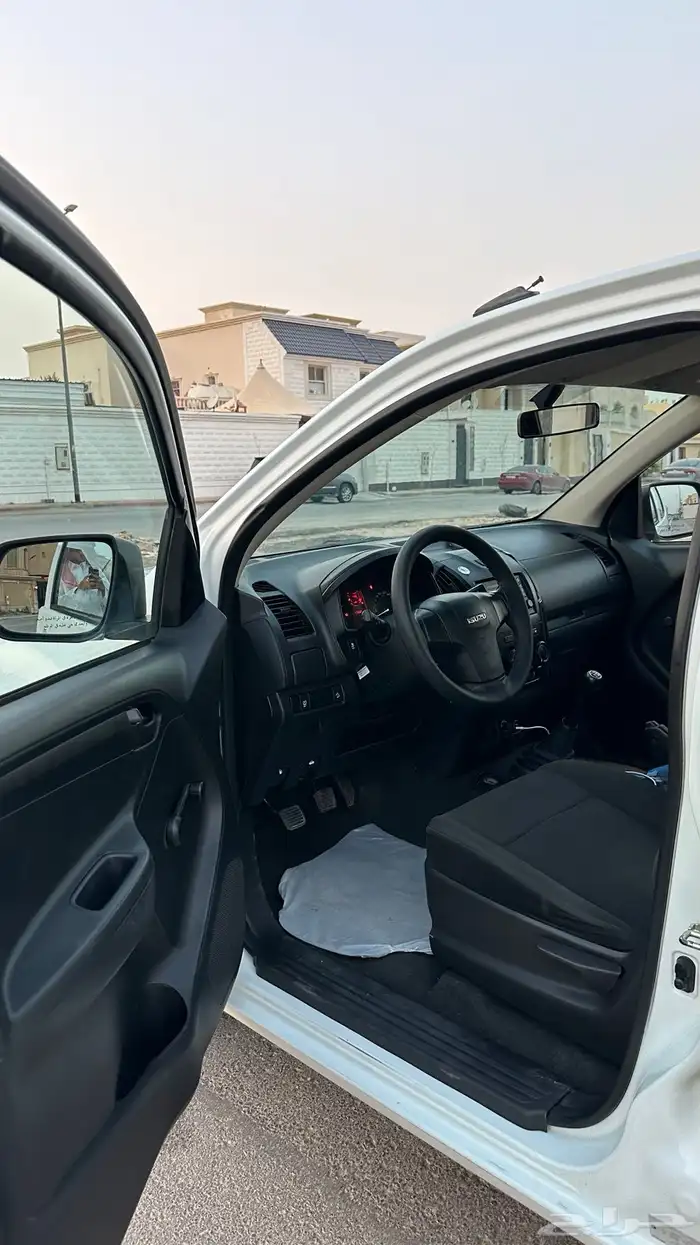 للبيع ايسوزو غمارتين عداد 47 وكاله شرط 8