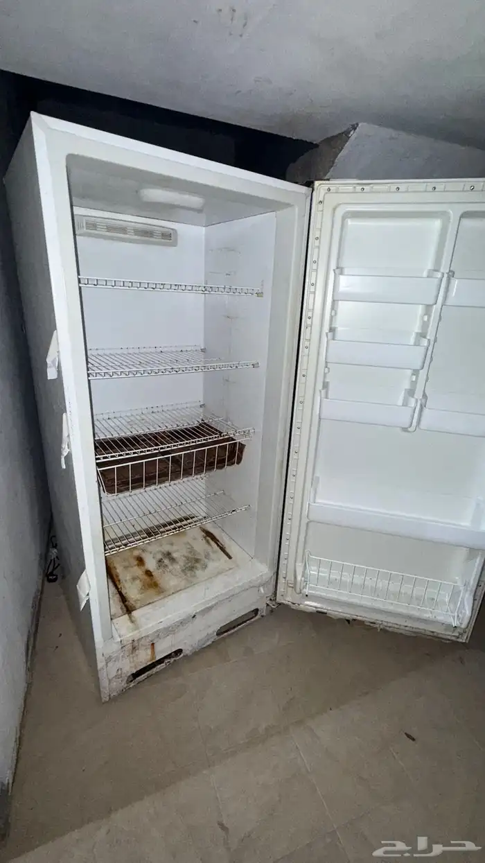 ثلاجته للبيع بارده 2
