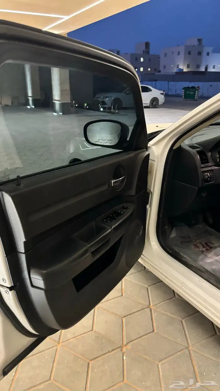 دوج تشارجر 2008 8