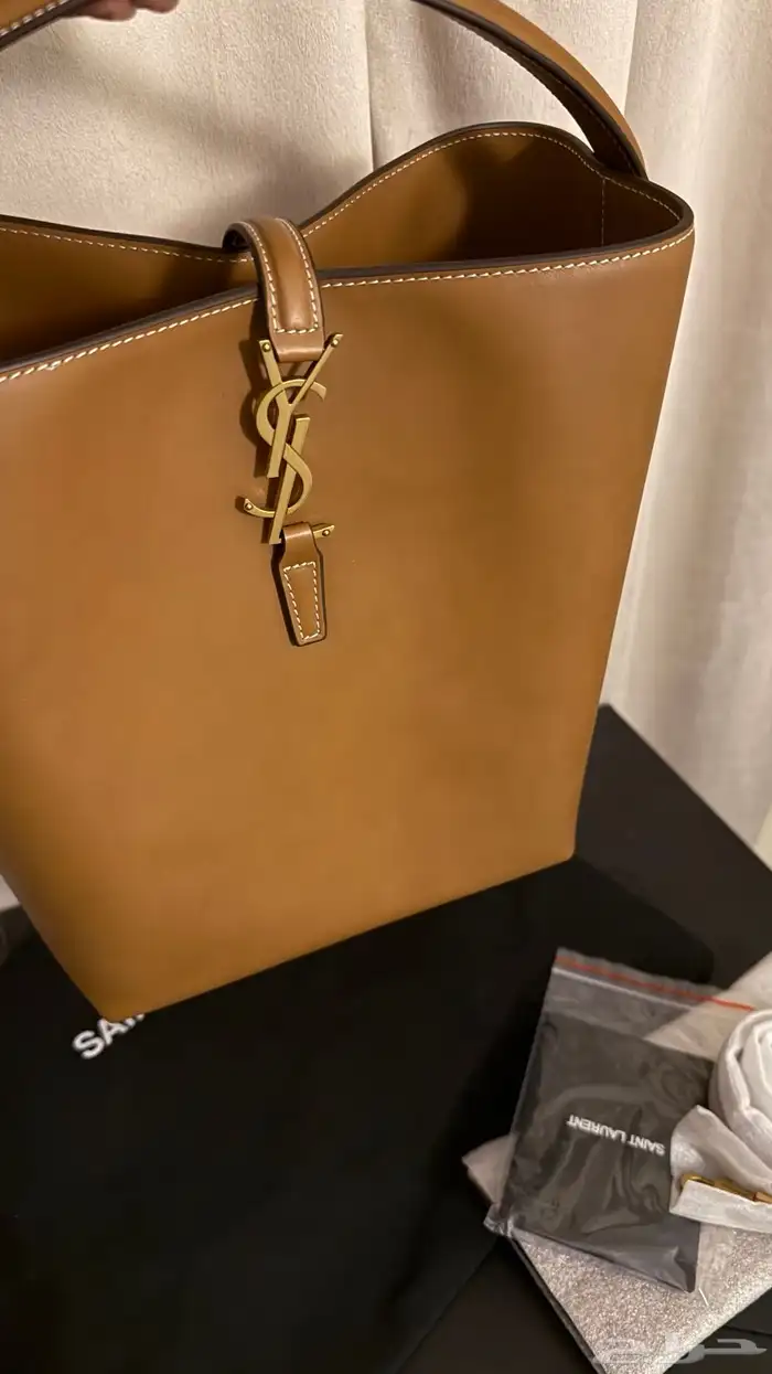 شنطة سان لوران 0