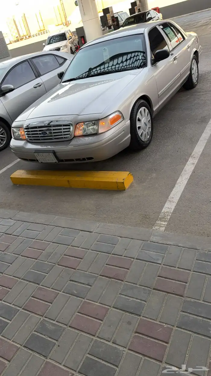 فورد فكتوريا مدني امريكي نظيف 3