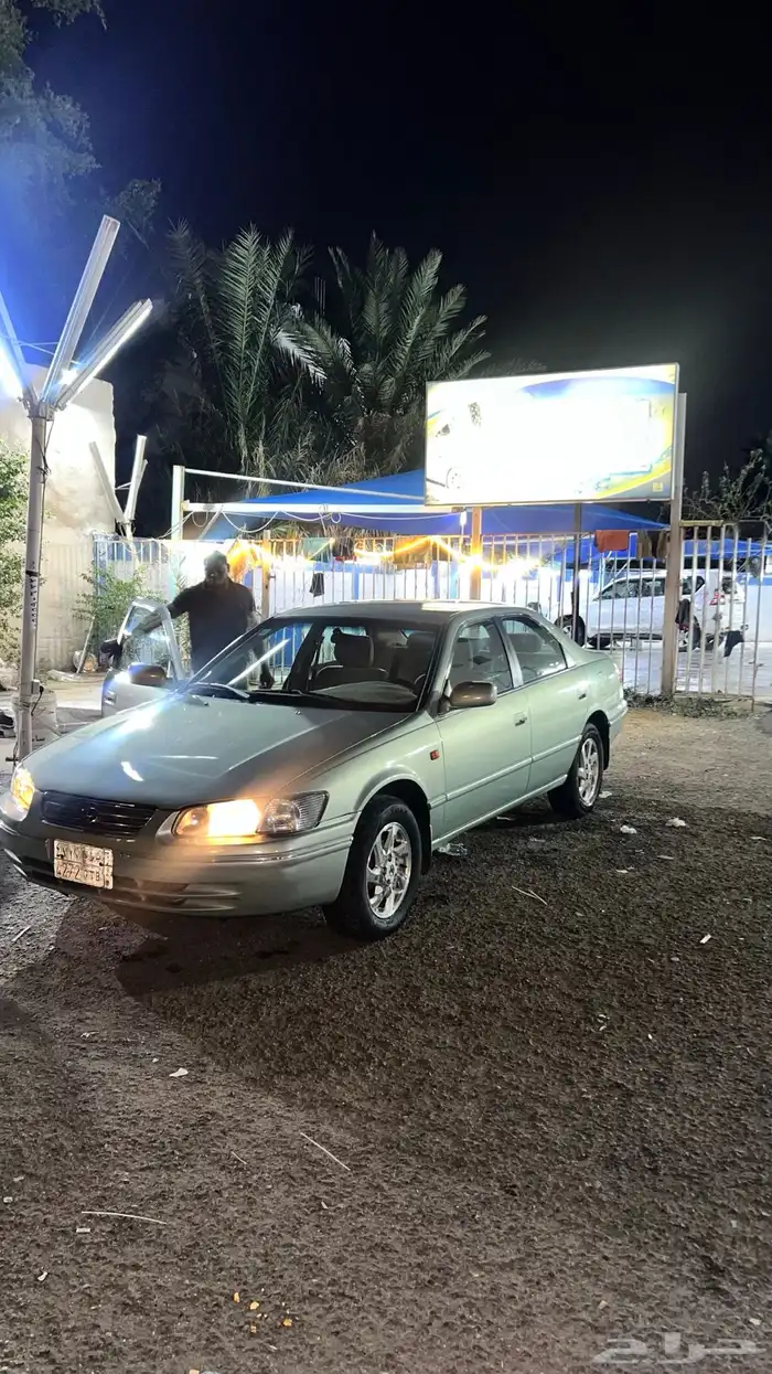 للبيع كامري 2001 2