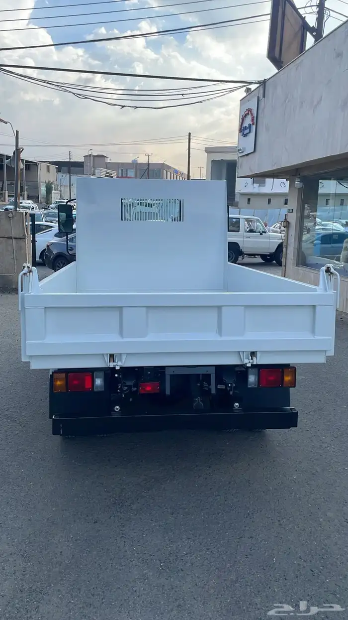 ايسوزو قلاب م 2025 حمولة 3 طن ياباني بسعر منافس 5