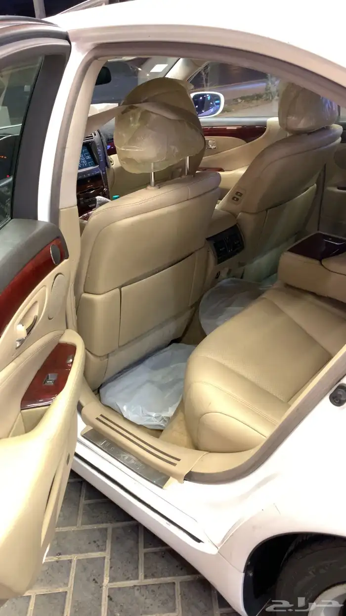 لكزس LS460 2008 6