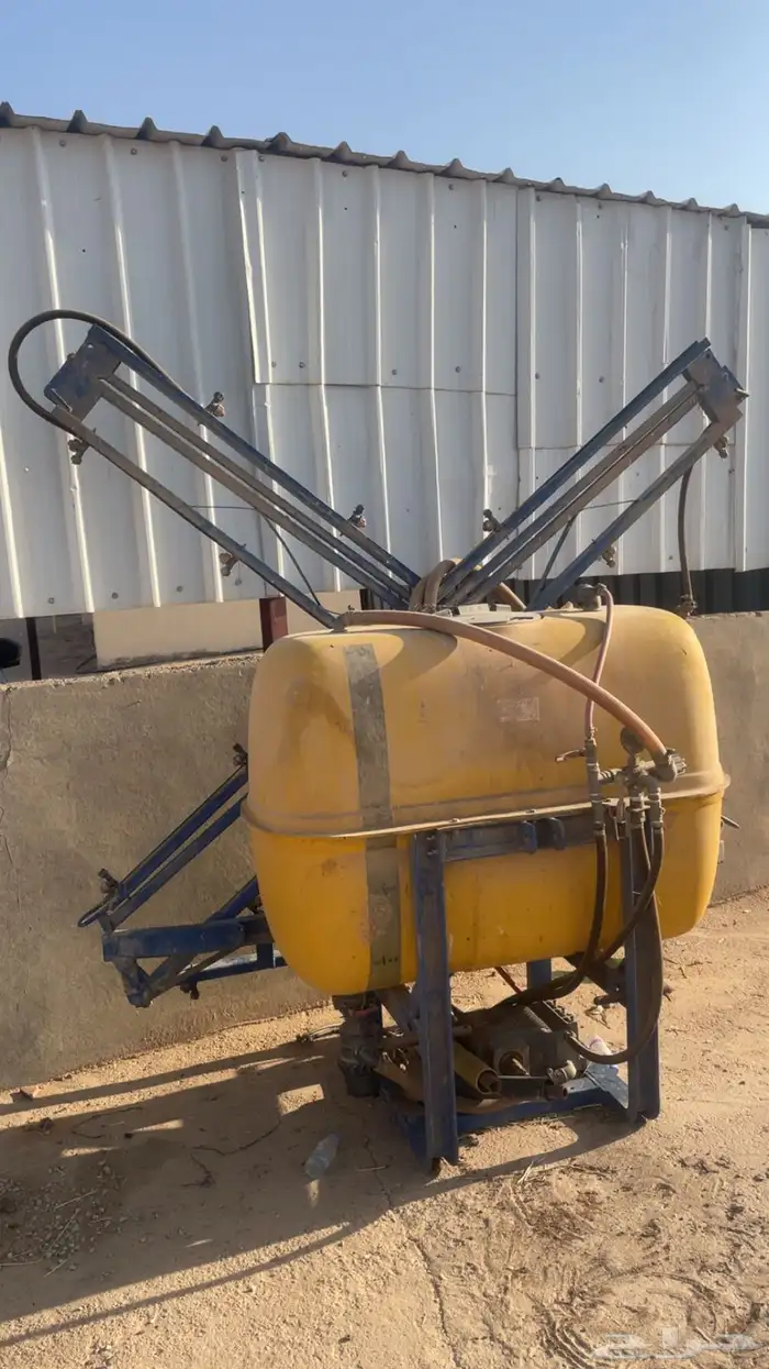 للبيع معدات مزرعه 0