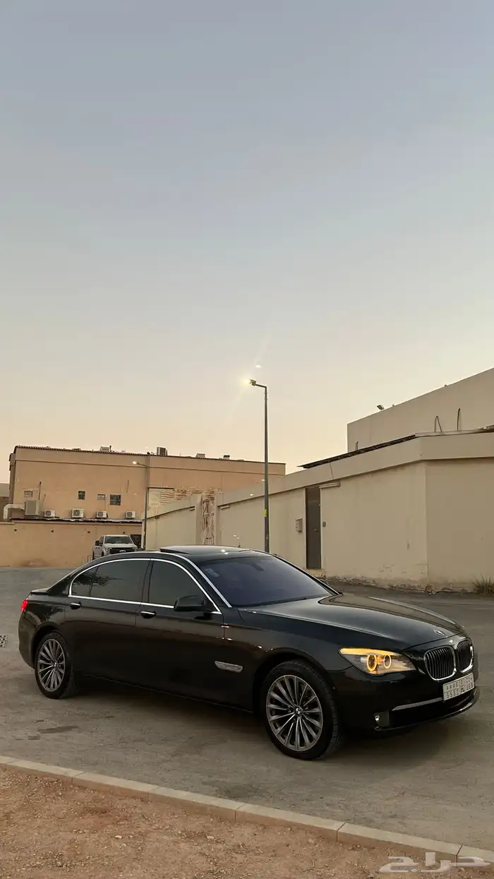 بي ام دبليو 2011 0