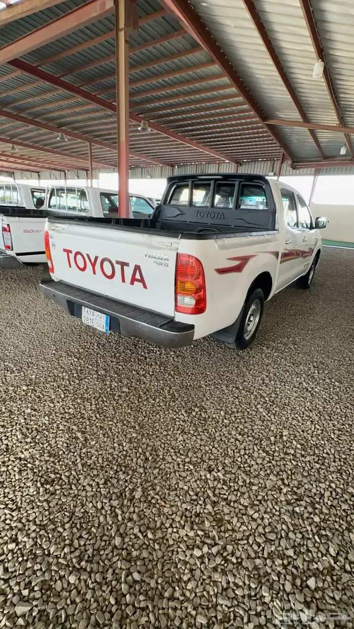 هايلوكس 2011 تم للبيع 6