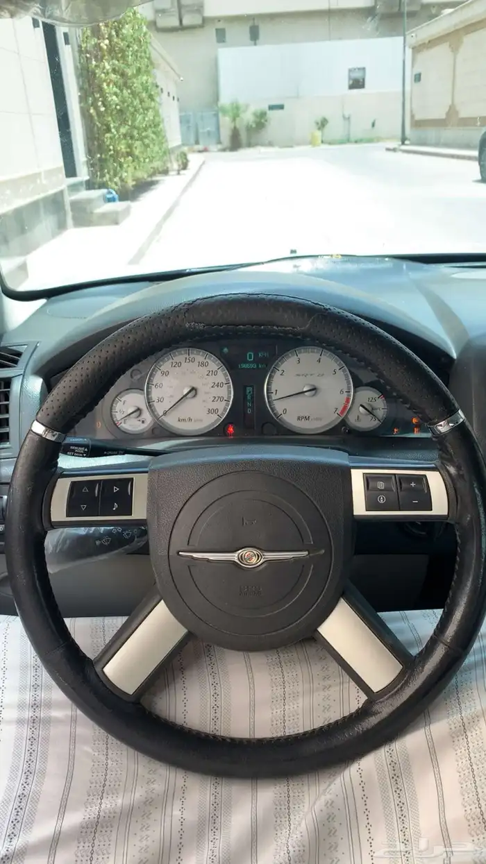 كرايسلر SRT8 اصلي 7