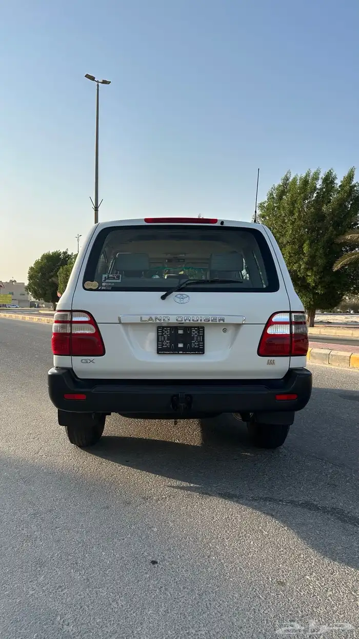 لاندكروزر GX 2004 وارد عبدالغني ( قطر ) 3