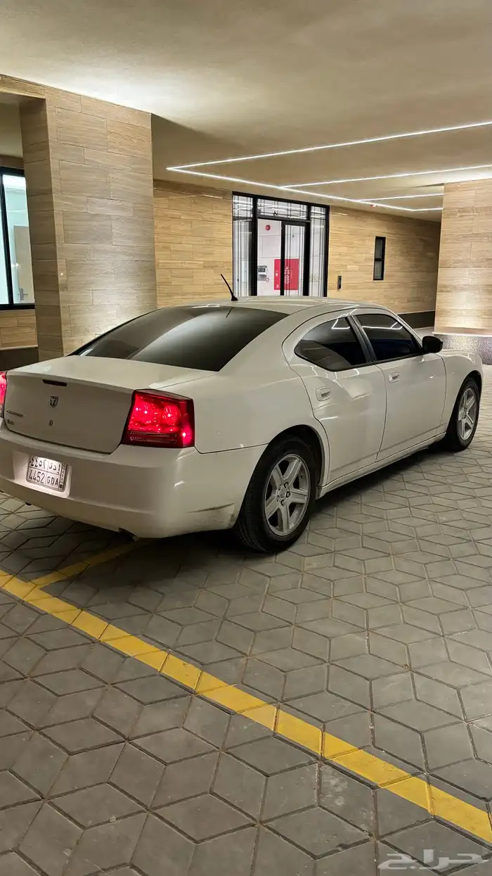 دوج تشارجر 2008 3