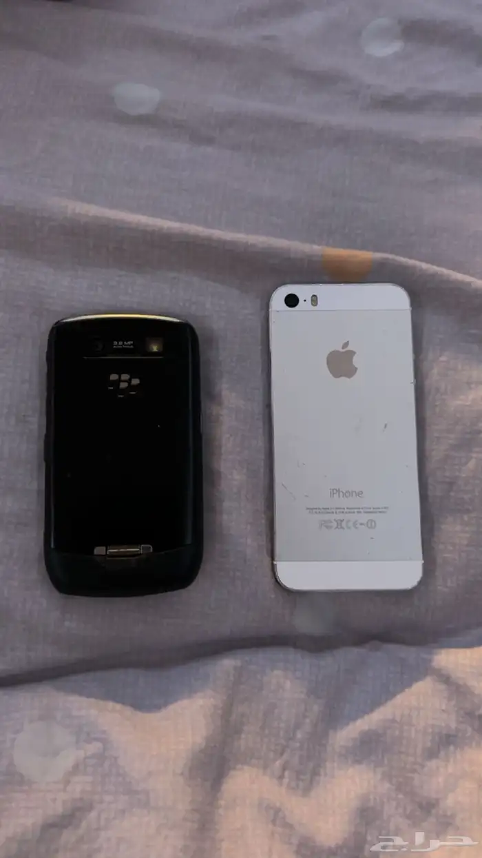 جوال بلاك بيري و ايفون 5 2