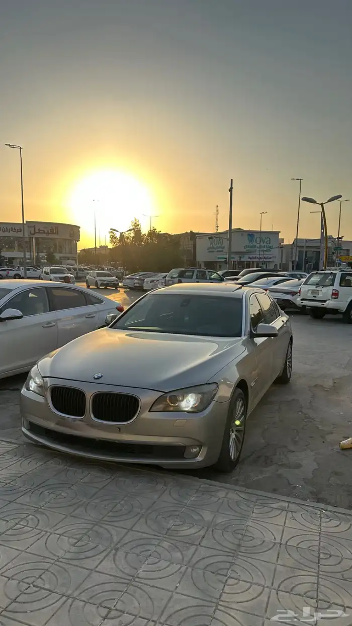 بي ام دبليو الفئة السابعة 730 0