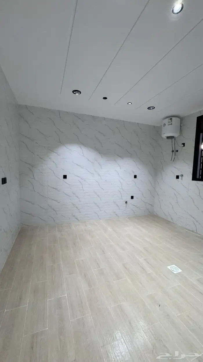 للبيع شقه ارضه 6 غرف   حوش وبايكه من 540 الف احد رفيده 8