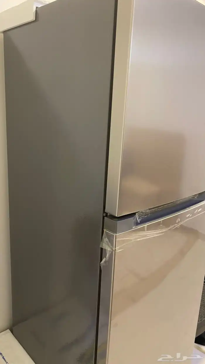 للبيع ثلاجة 1