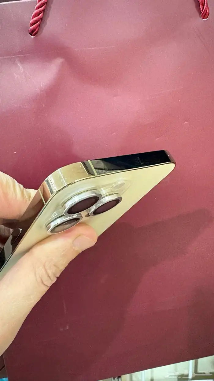 ايفون 14 برو نظيف وكاله شرط 4
