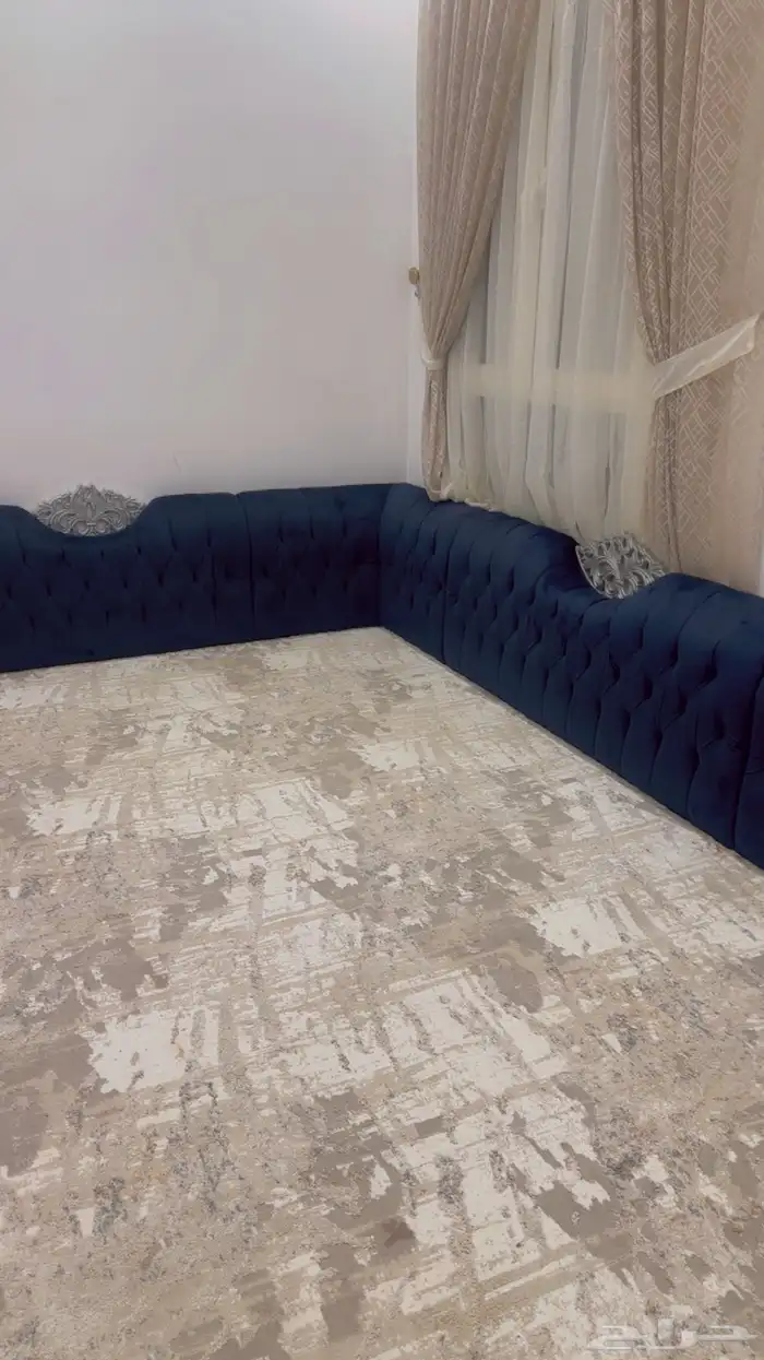 كنب شبه جديد 4 ف 5 550 قابل لتفاوض التواصل واتس فقط 2