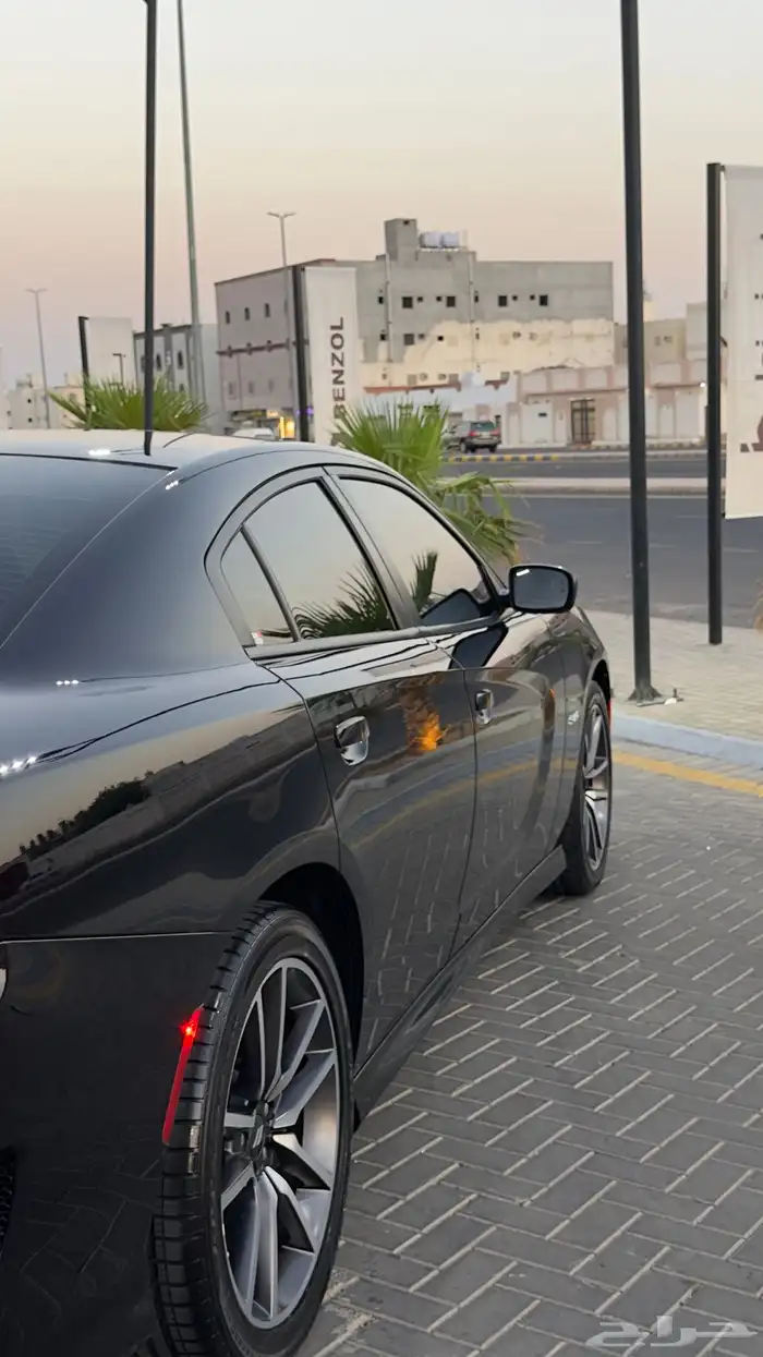 دوج تشارجر 2023 RT مخزن 24