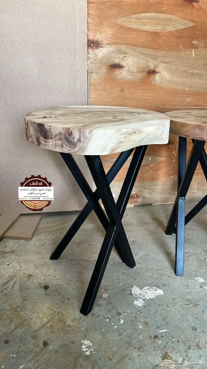طاولات استاندات خشب طبيعي 3
