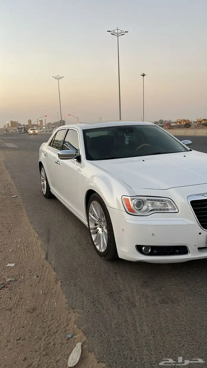 كرايسلر 2014 8سلندر 0