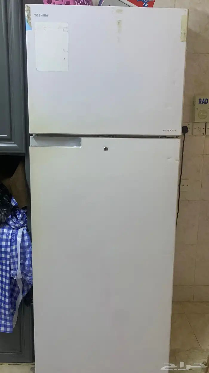 للبيع فرن وثلاجه توشيبا شبه جدد وليس بهن اي خراب 0