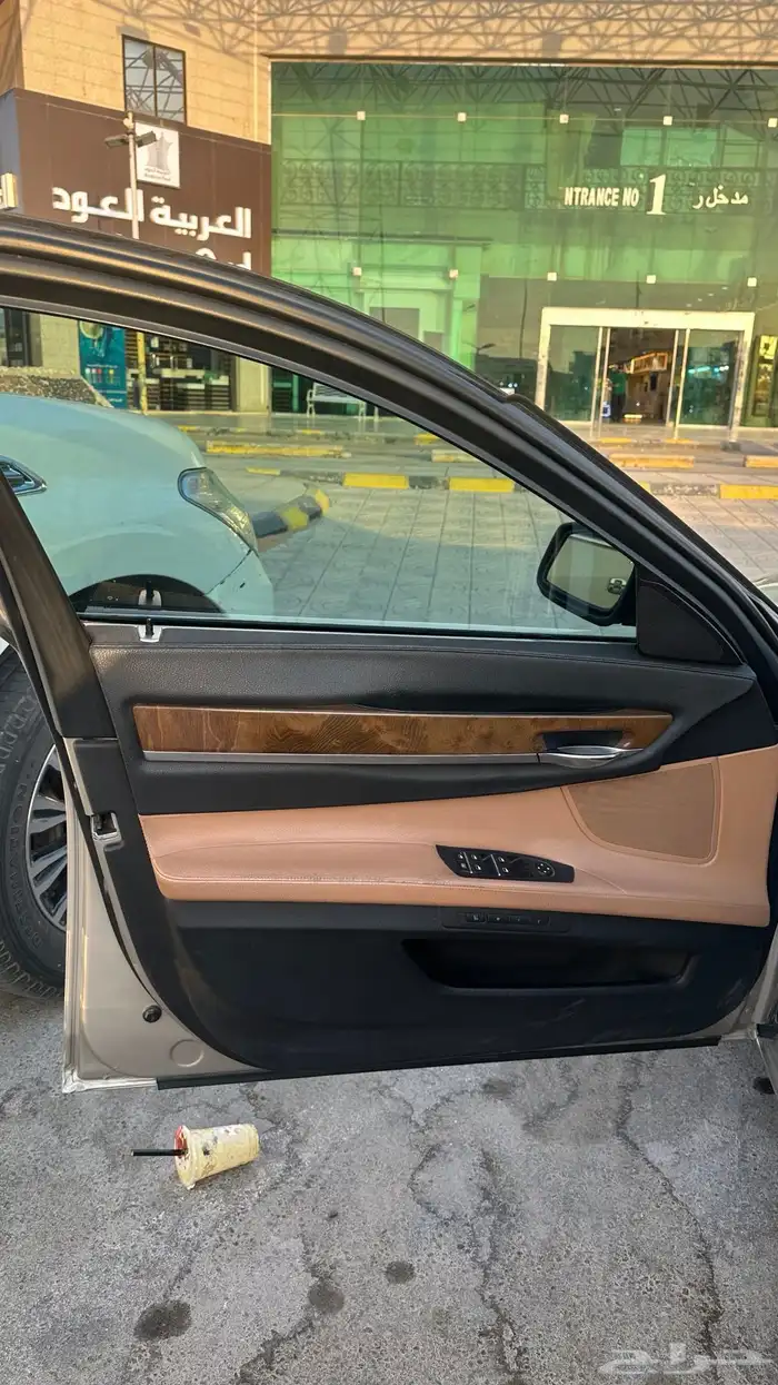 بي ام دبليو الفئة السابعة 730 13
