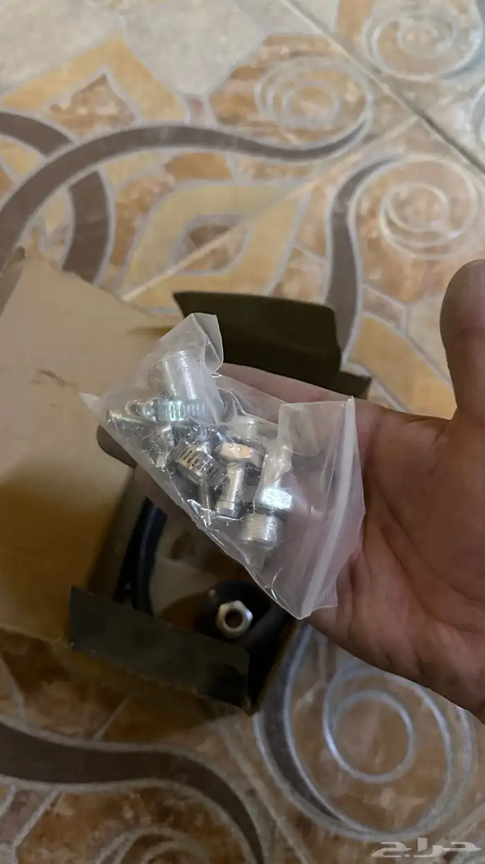 قطع غيار موستنج 4