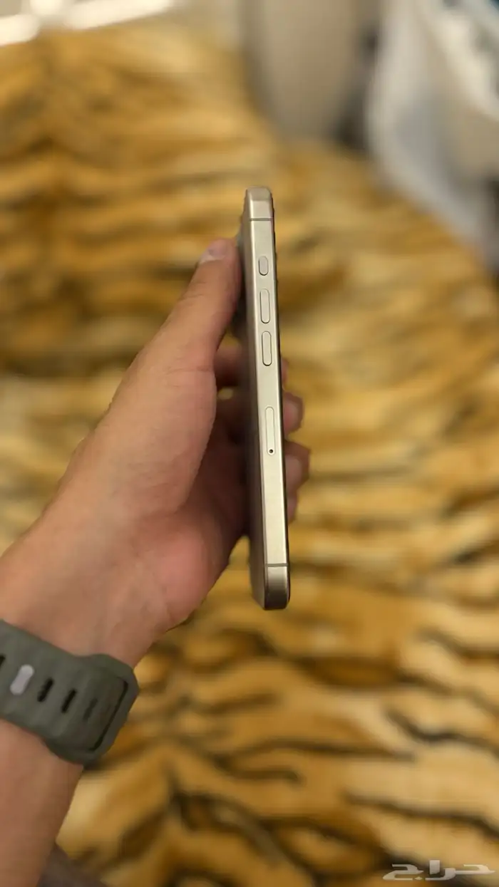 ايفون 15 برو 1