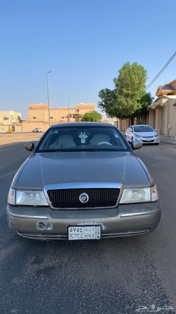 فورد جراند ماركيز المديل 2003 امريكي 0