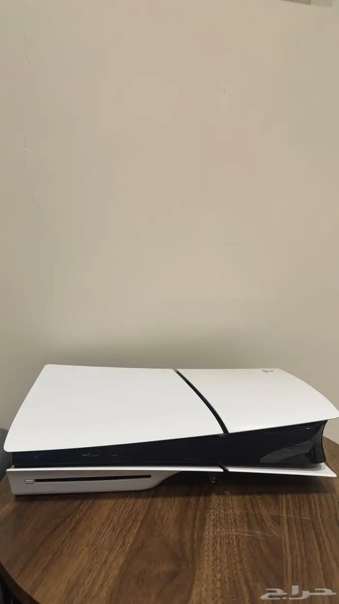بلايستيشن 5 نظيف نسخة CD 4