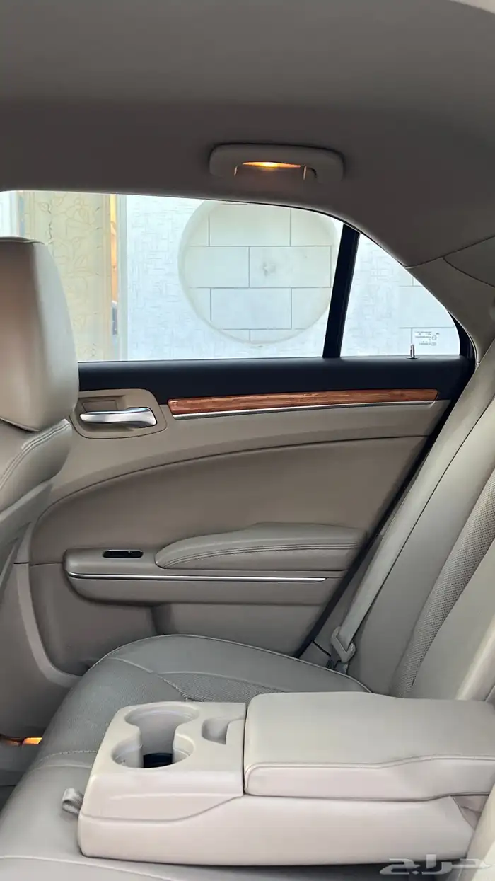 كرايزلر C300 2013 14